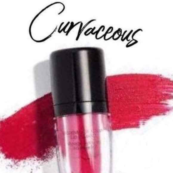 Younique Crush Lip Powder in Curvacious - Picture 2 of 4